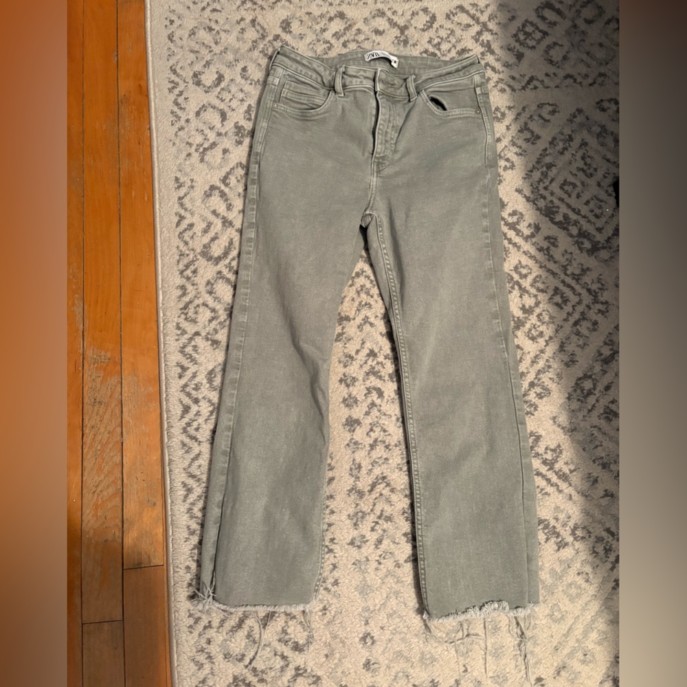 ZARA size 6 gray straight leg jeans